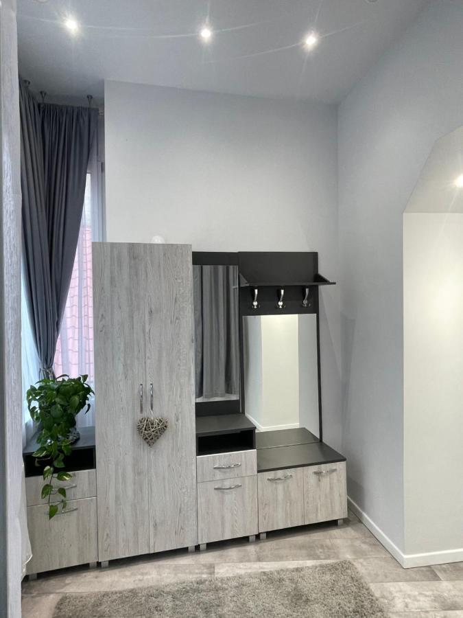 Deyinn Guest House Centrum Турда Екстер'єр фото