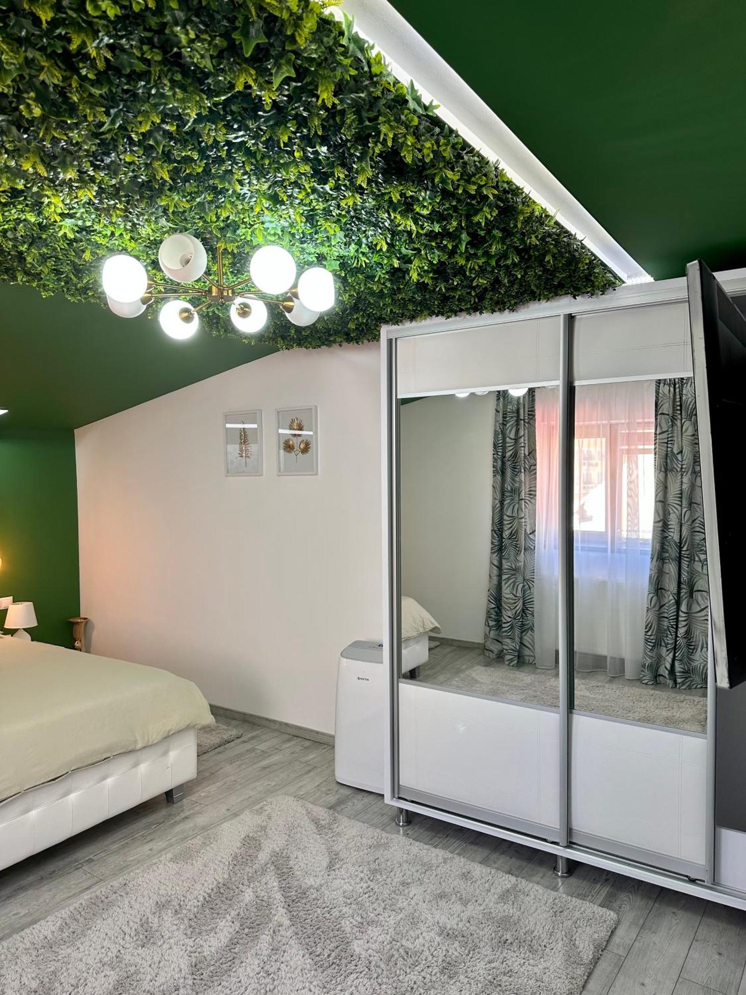 Deyinn Guest House Centrum Турда Екстер'єр фото