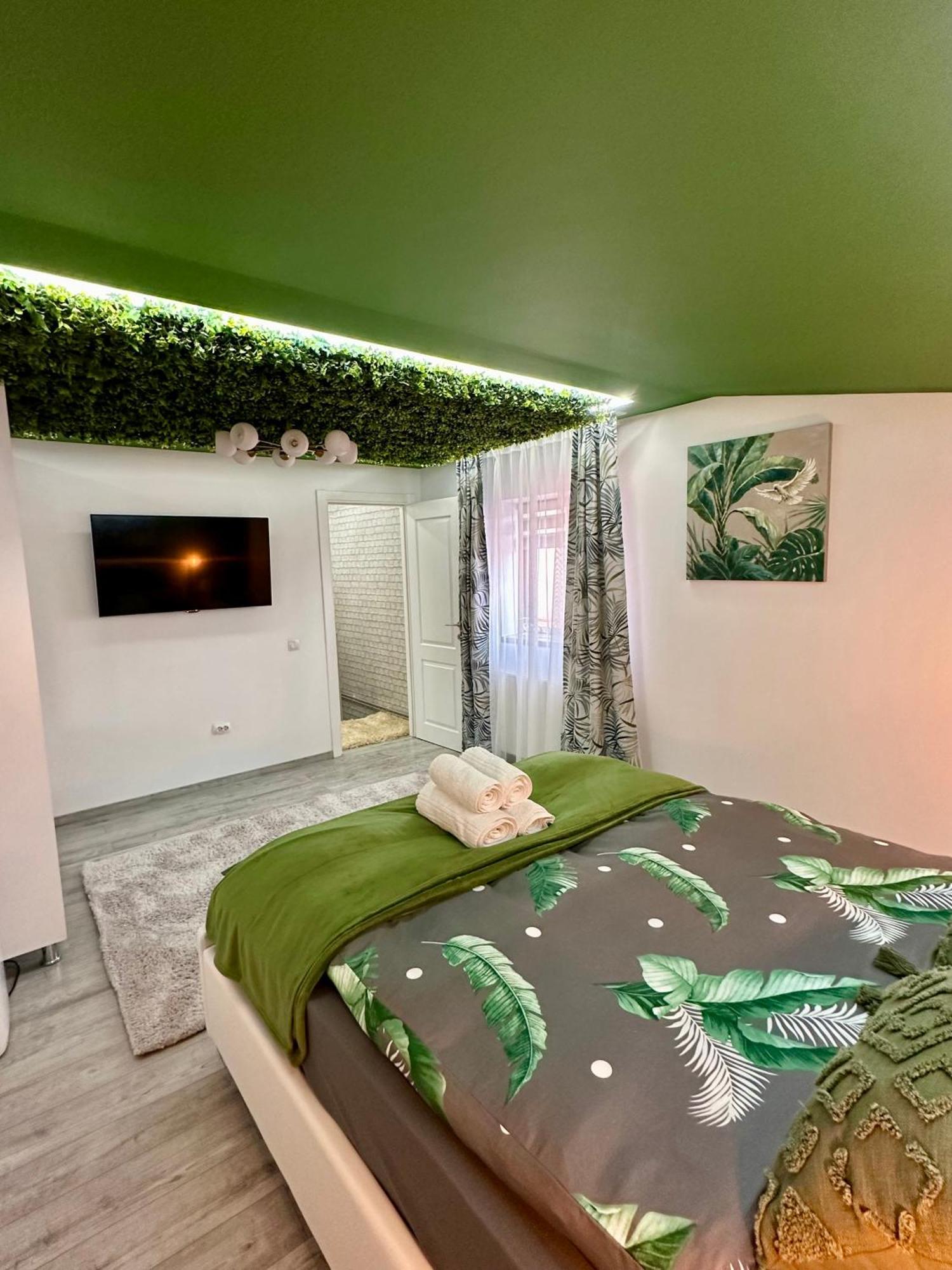 Deyinn Guest House Centrum Турда Екстер'єр фото